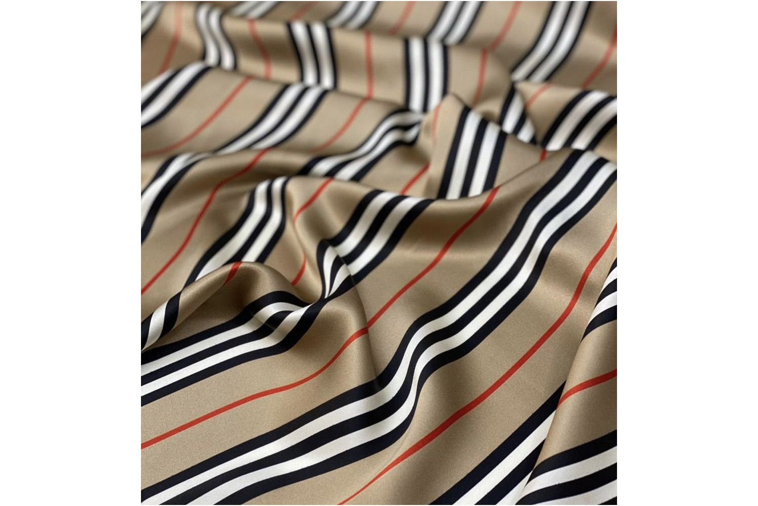 Шовк Burberry